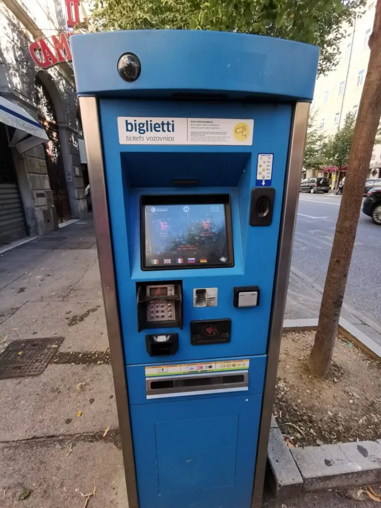 Busticketautomat in Triest