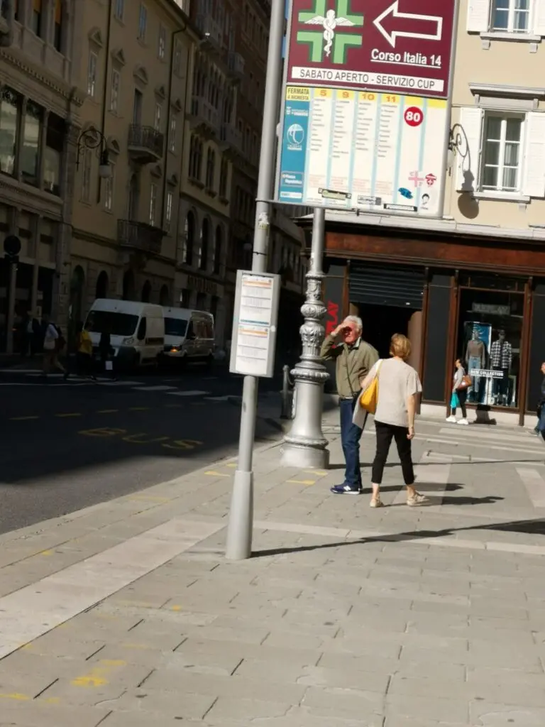 Bushaltestelle in Triest