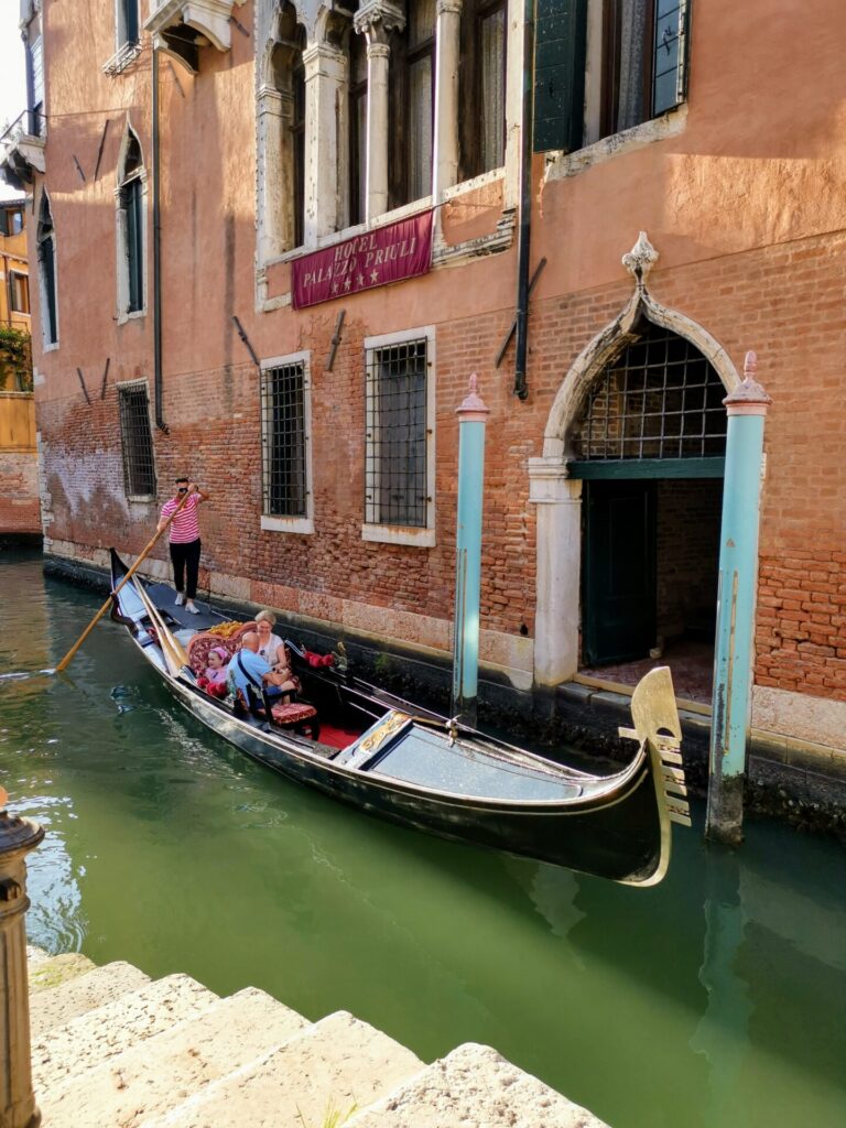 Gondelfahrt in Venedig