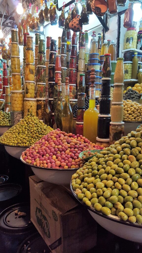 Oliven-Stand im Souk Marrakesch