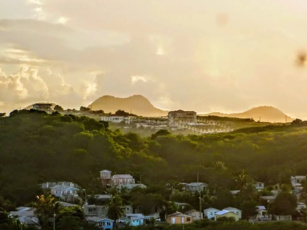 Berglandschaft in Antigua St. Johns