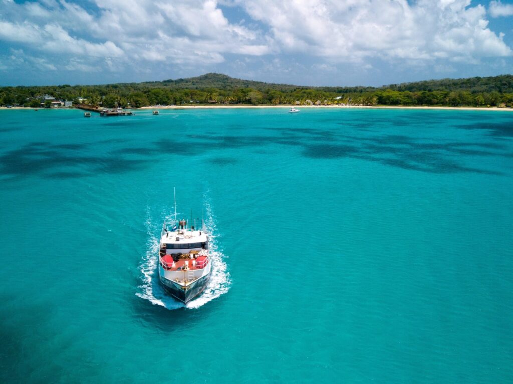 Boot auf dem Meer in Barbados Bridgetown