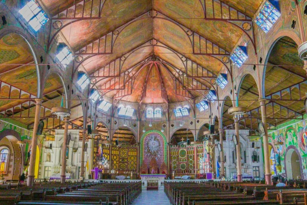 Karibik St. Lucia Castries Zentrum Kathedrale Innen