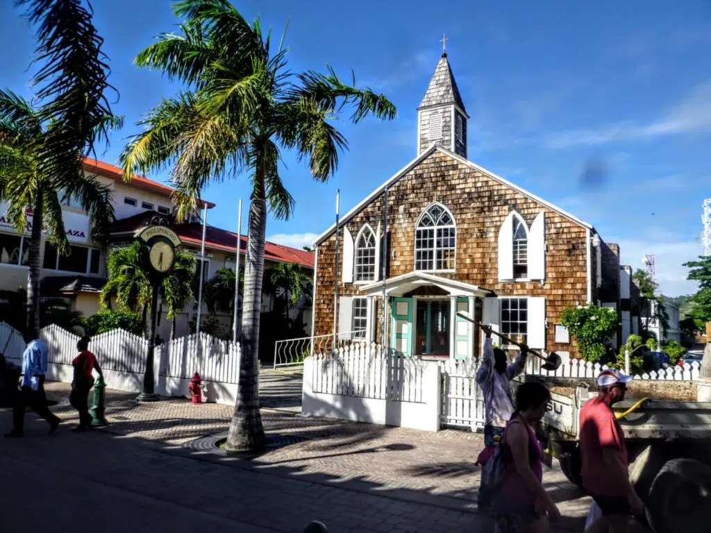 Methodist Church mit Palme in St. Maarten Philipsburg 