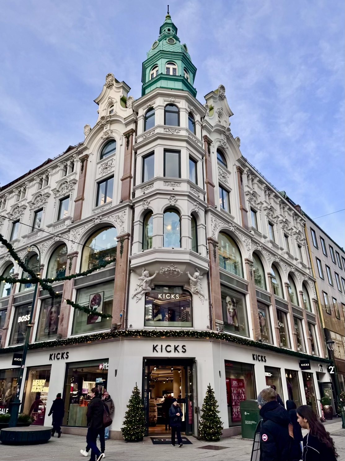 Historisches Haus in der Karl Johans Gate in Oslo