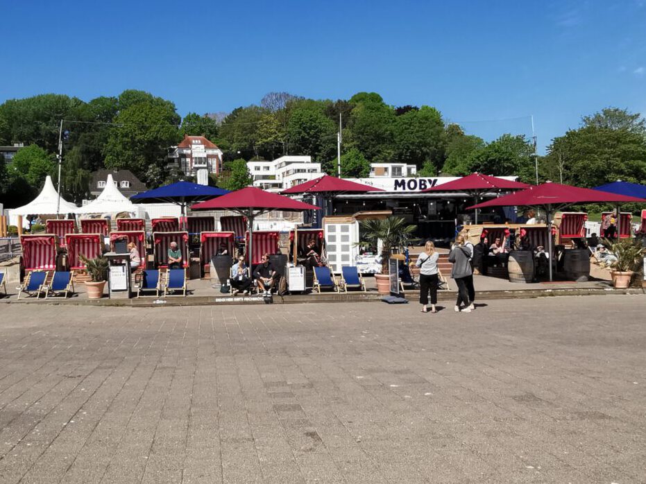 Kaffee an der Kiellinie in Kiel