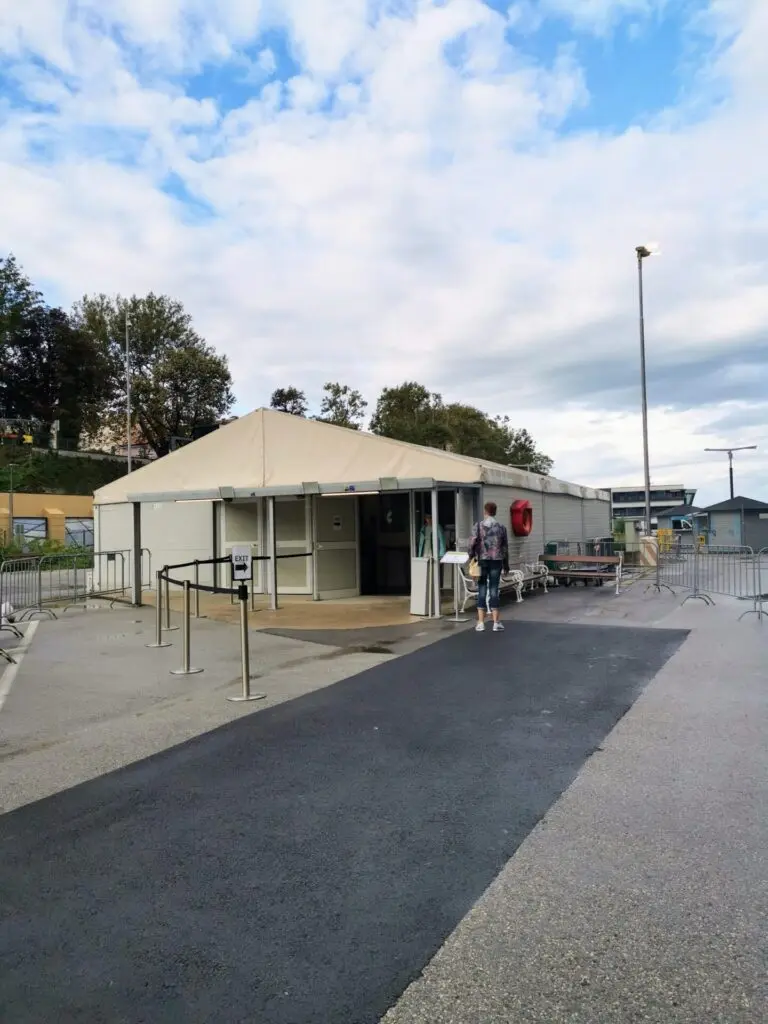Kreuzfahrtterminal am Hafen Koper