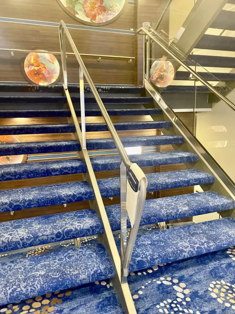 Spuckbeutel auf einem Kreuzfahrtschiff