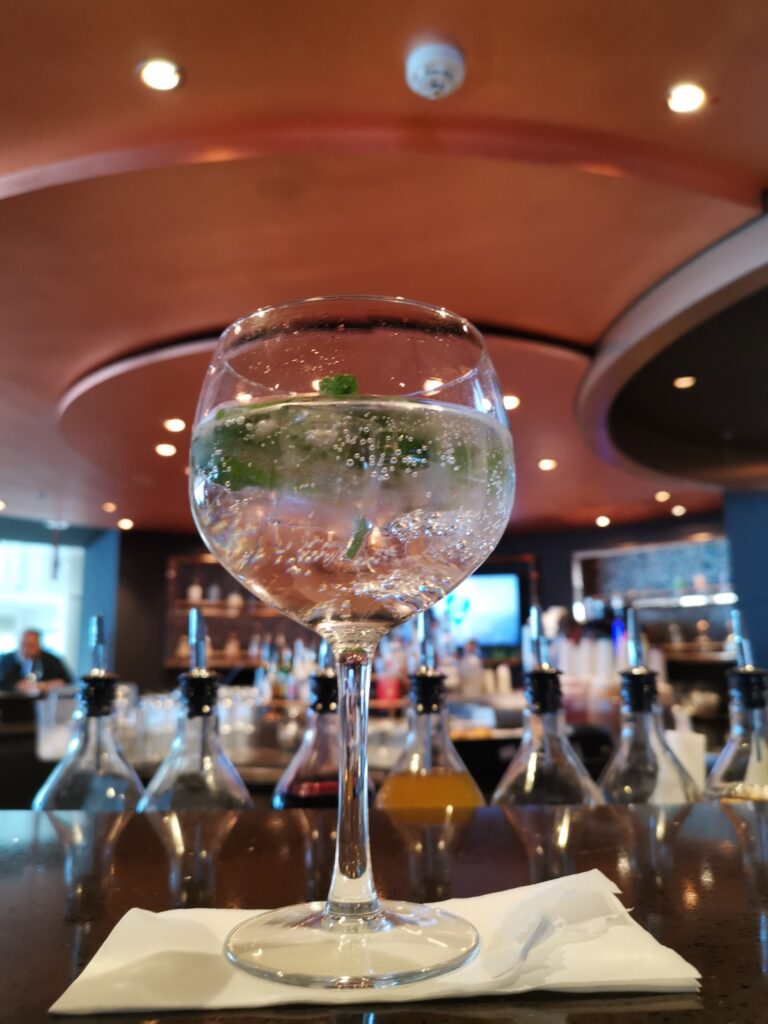 Cocktail auf einem Kreuzfahrtschiff