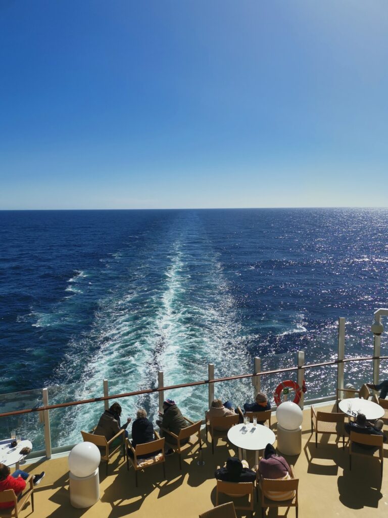 Heckenwelle von einem Kreuzfahrtschiff