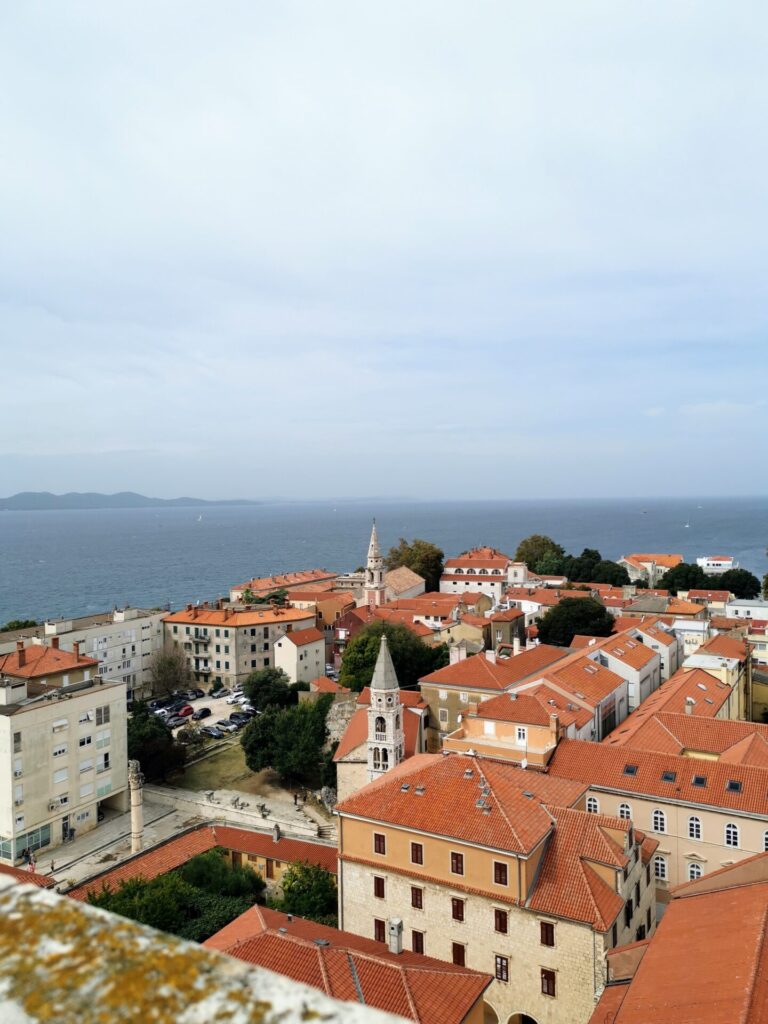 Blick vom Glockenturm auf Zadar