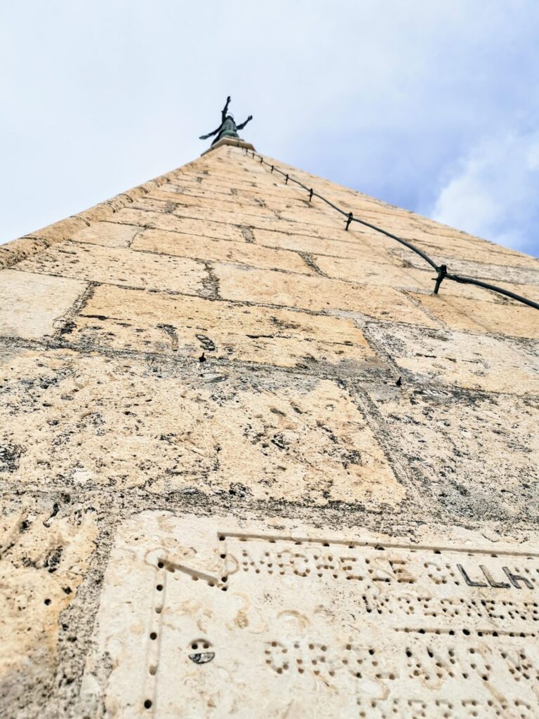 Spitze des Glockenturms in Zadar