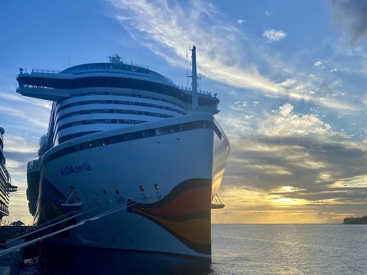 Aida bei Sonnenuntergang