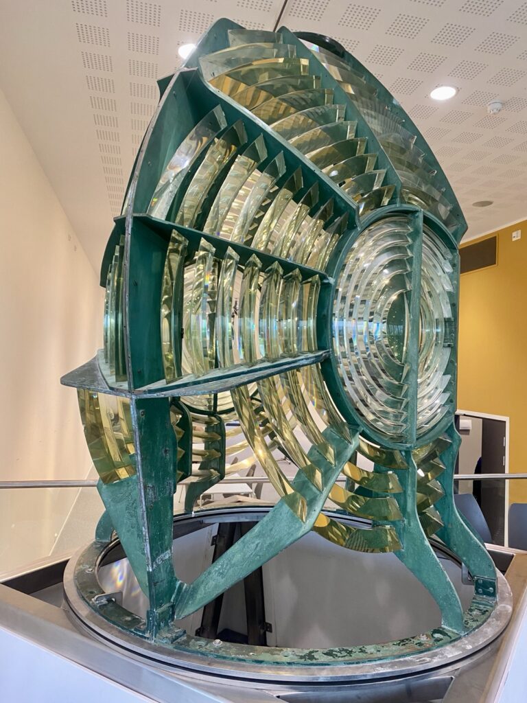 Ausstellung Leuchtturm Licht Linse