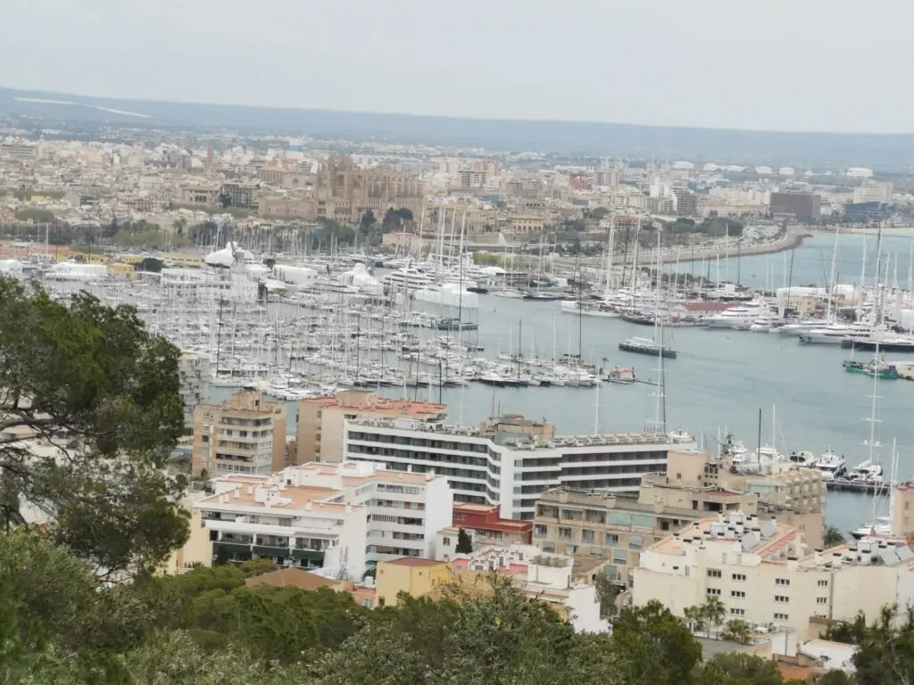 Blick auf Mallorca vom Castell de Bellver