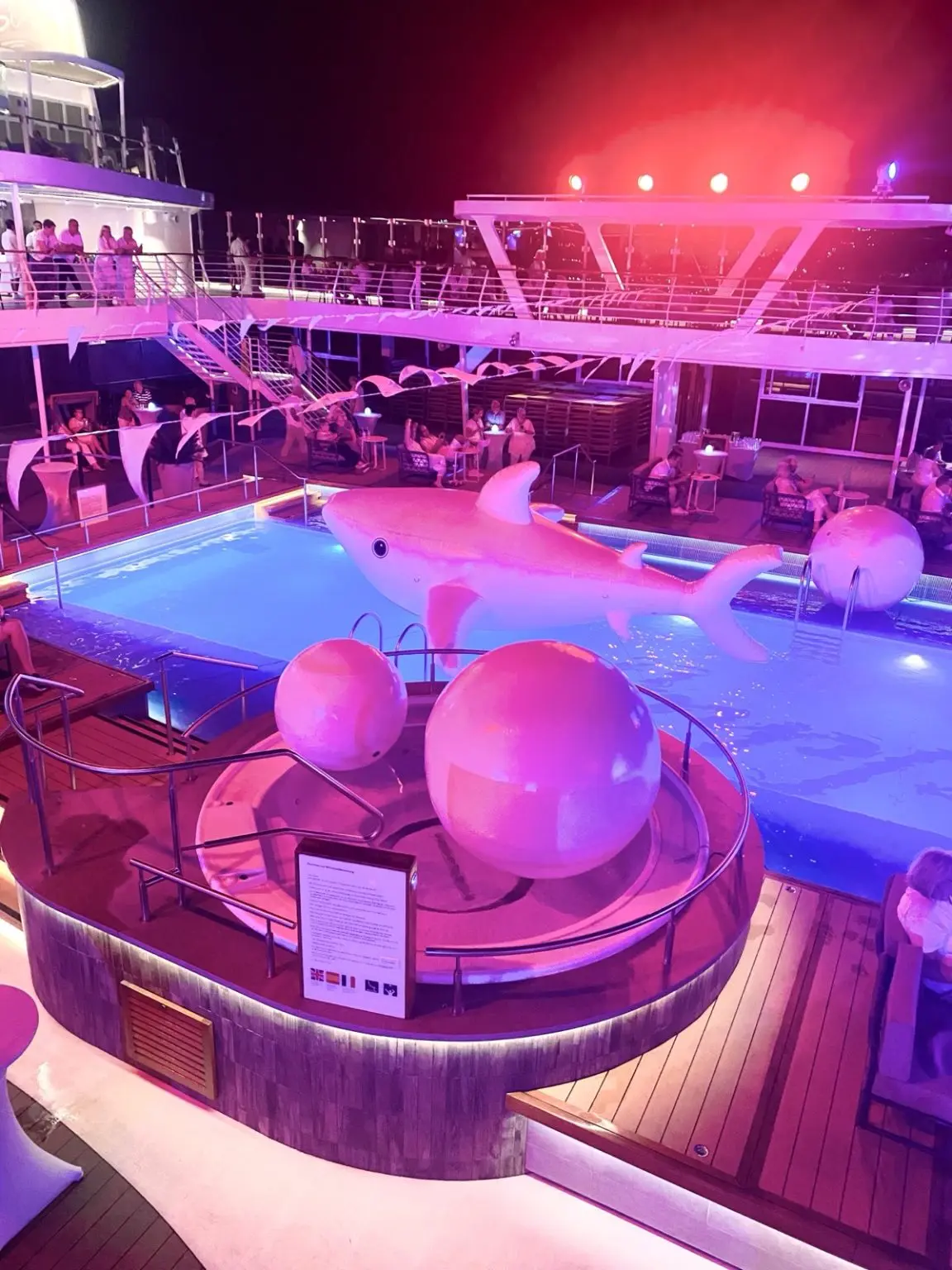 Poolparty Mein Schiff 1
