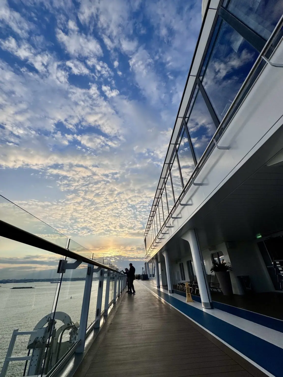 Mein Schiff 1 Sonnenuntergang