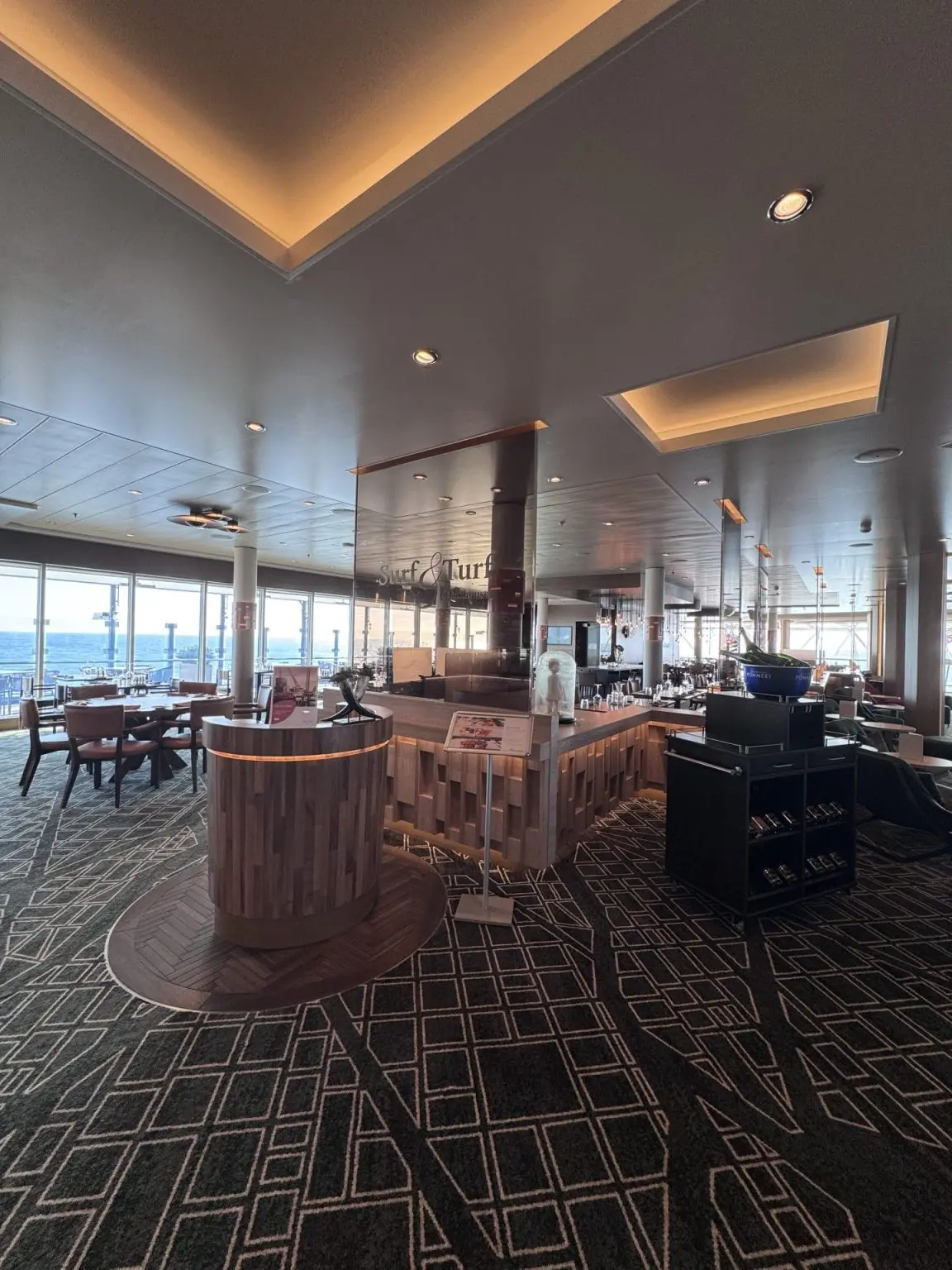 Surf und Turf Steakhouse Mein Schiff 1