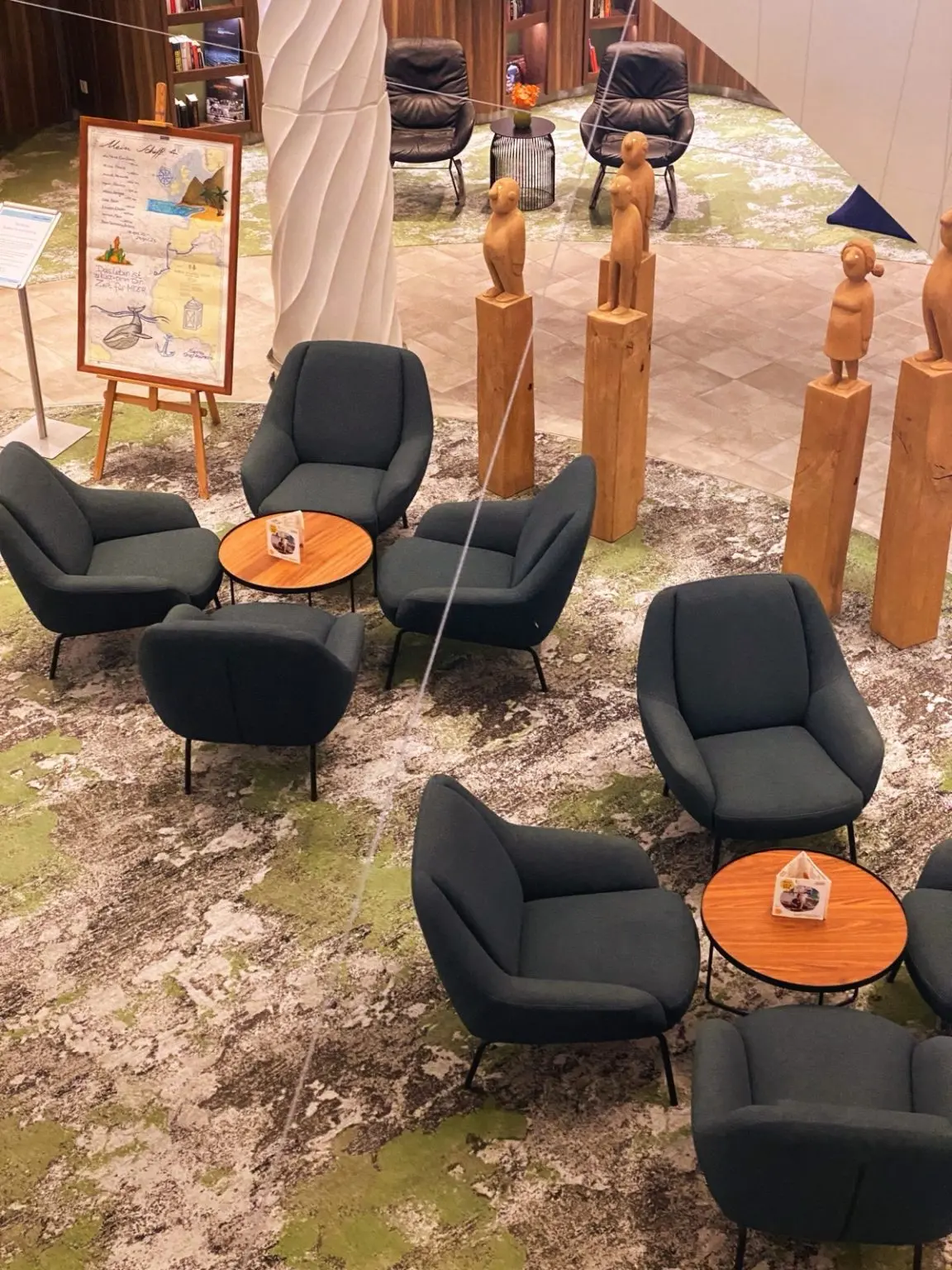 Mein Schiff 4 Leselounge