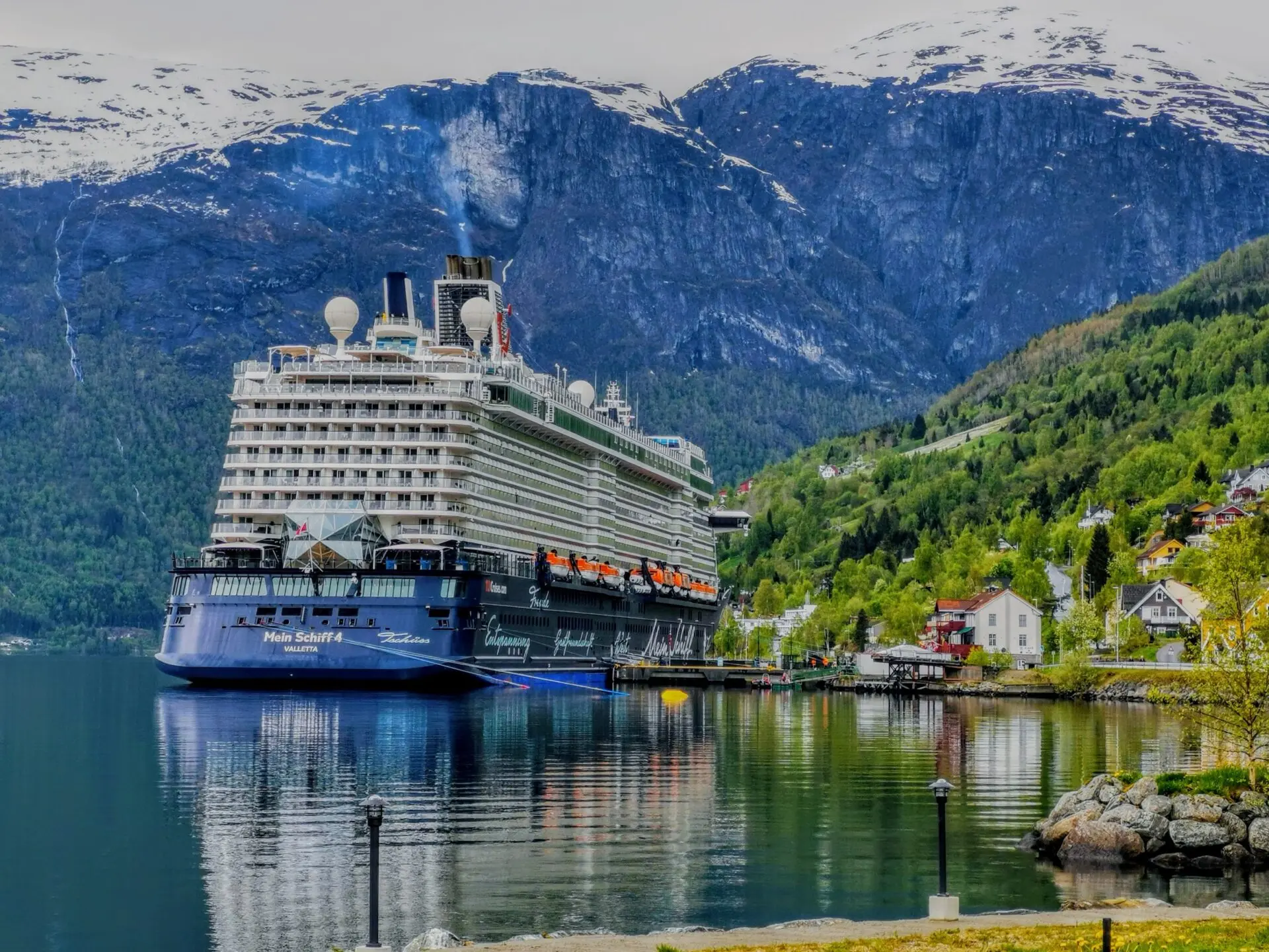 Mein Schiff 4