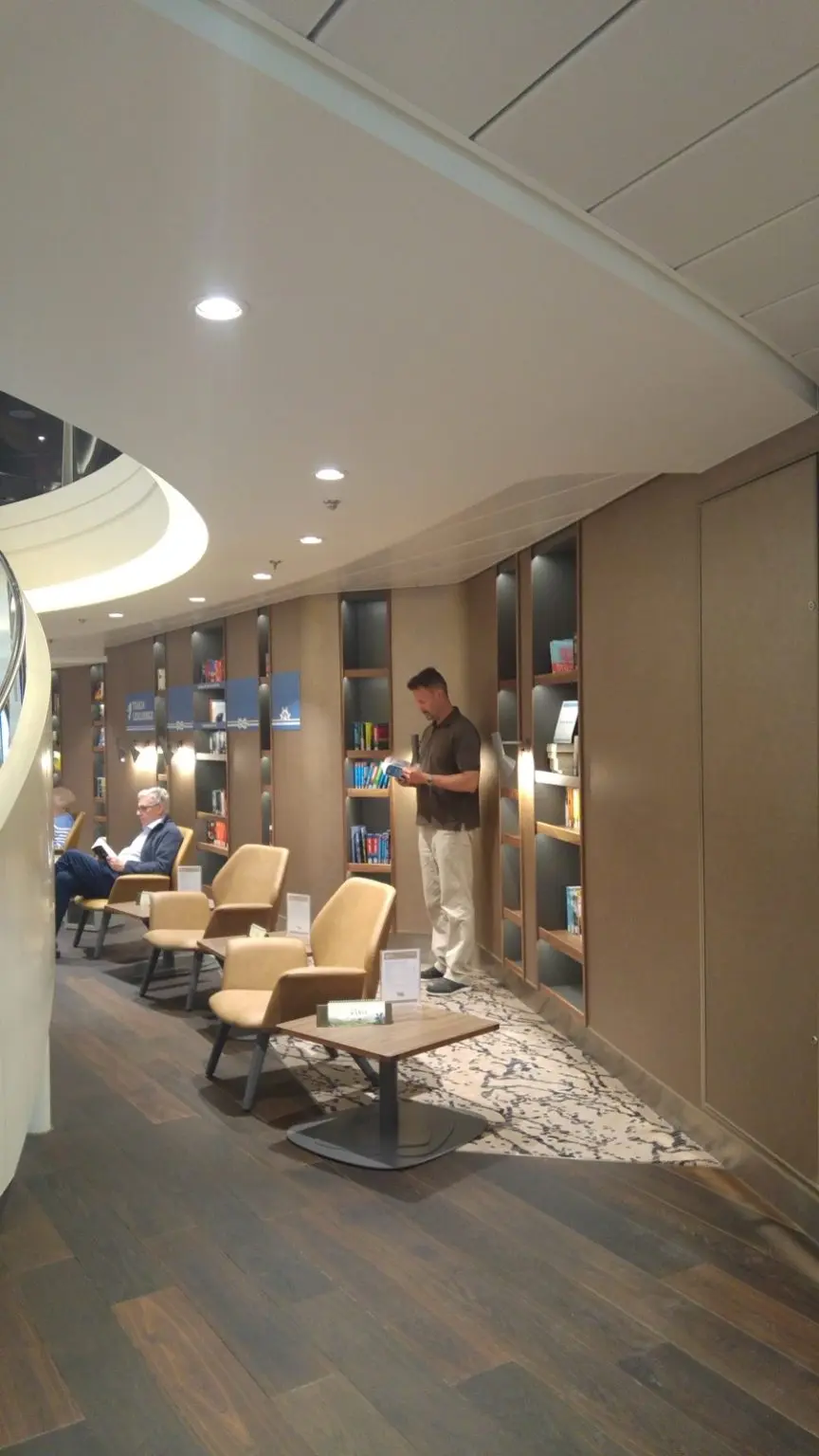 Mein Schiff 6 Cafe Bar