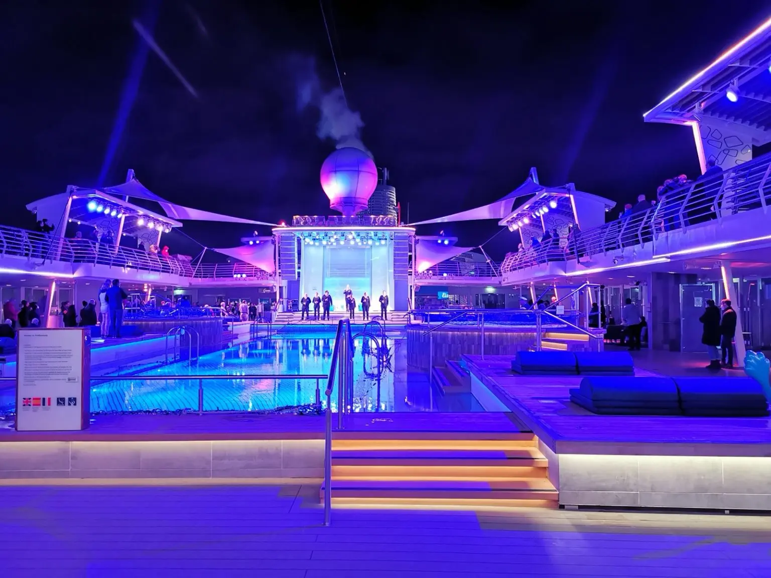 Mein Schiff 6 Pool