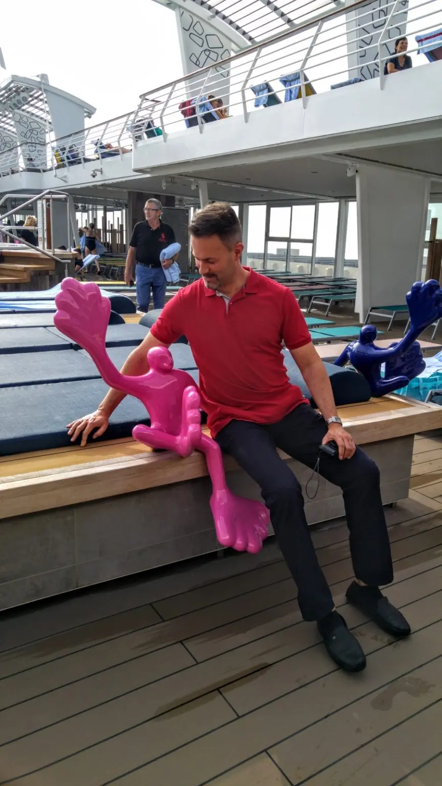 Mein Schiff 6 Pool Figur