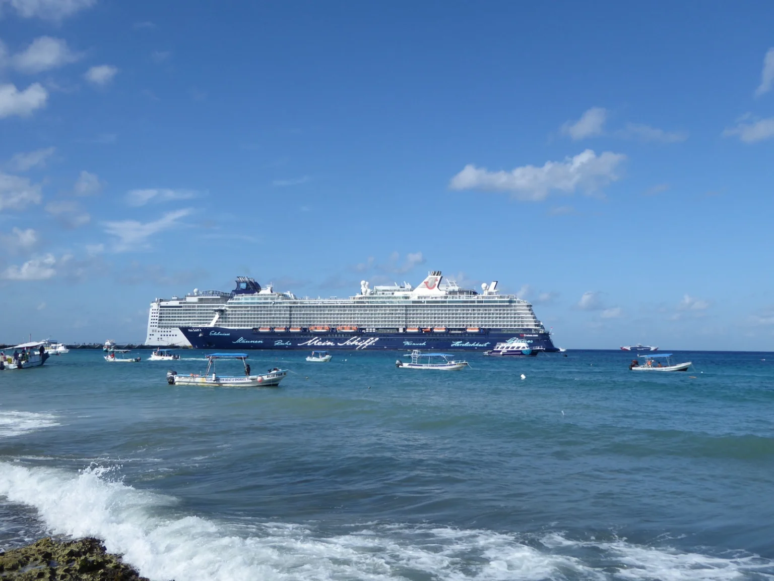 Mein Schiff am Hafen Cozumel