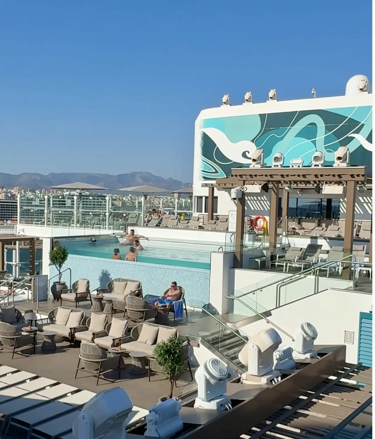 Infinitypool Mein Schiff Flow