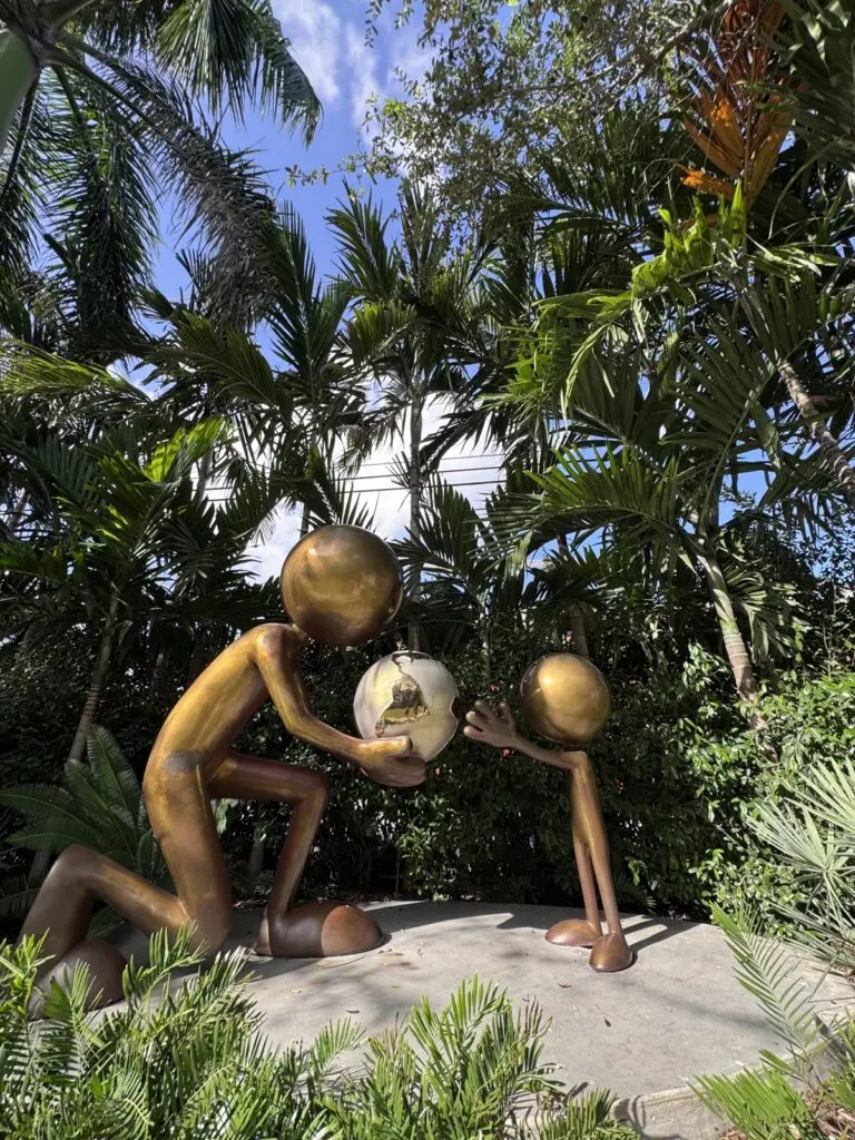 Sculpture in Wynwood Walls in Miami