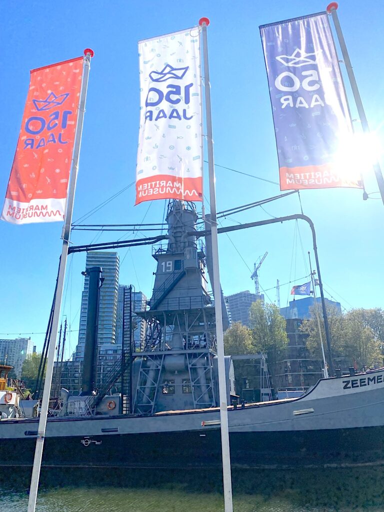 Fahne Maritiemes Museum in Rotterdam