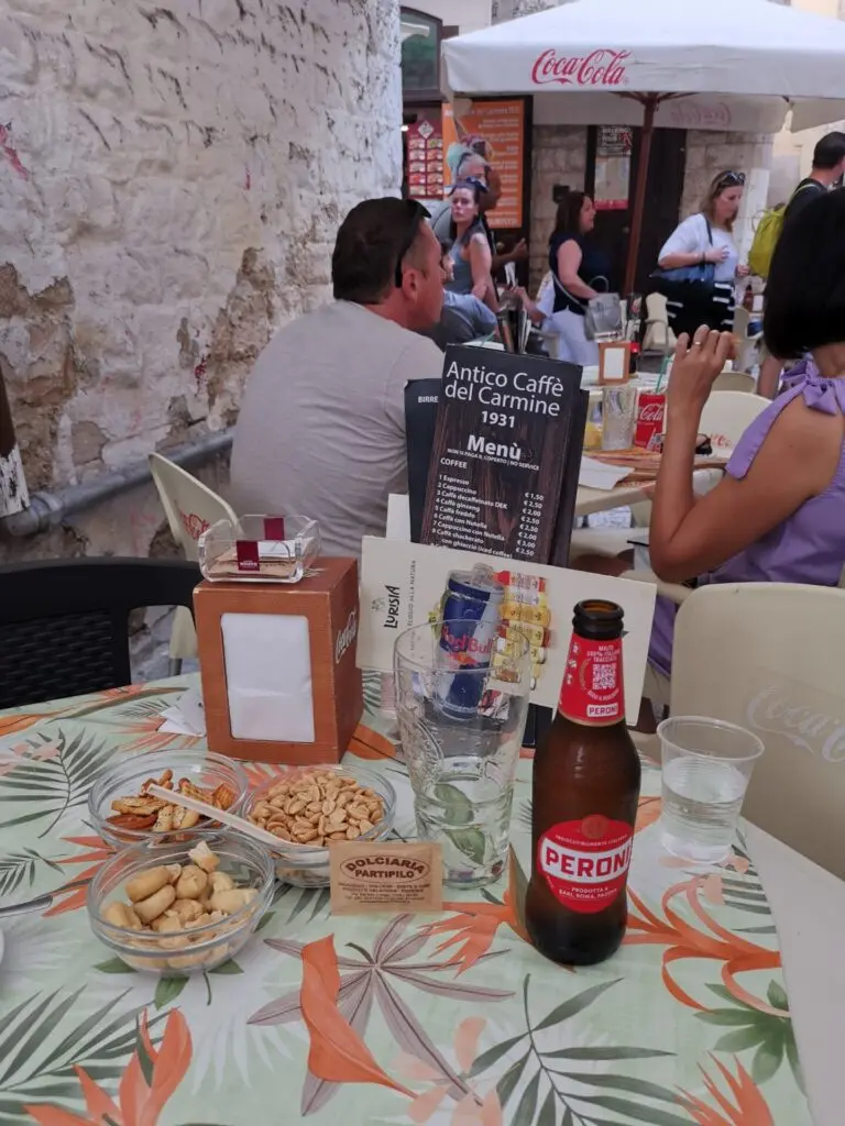 Bar in der Strada Orecchiette in Bari
