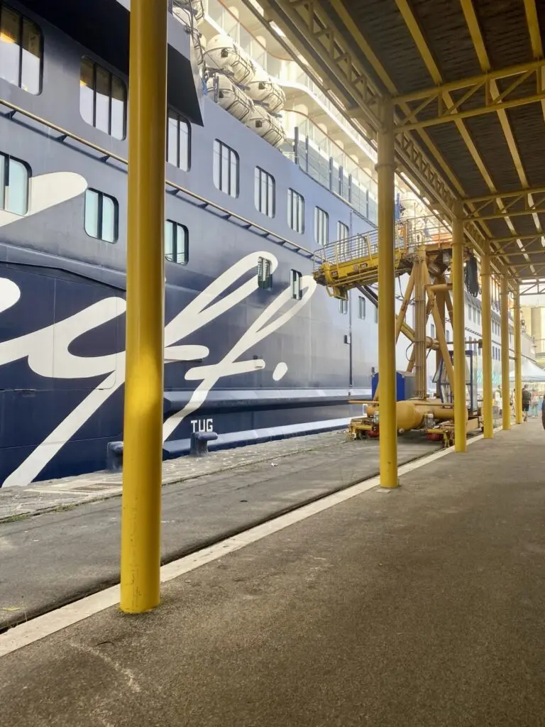 Mein Schiff in Bari
