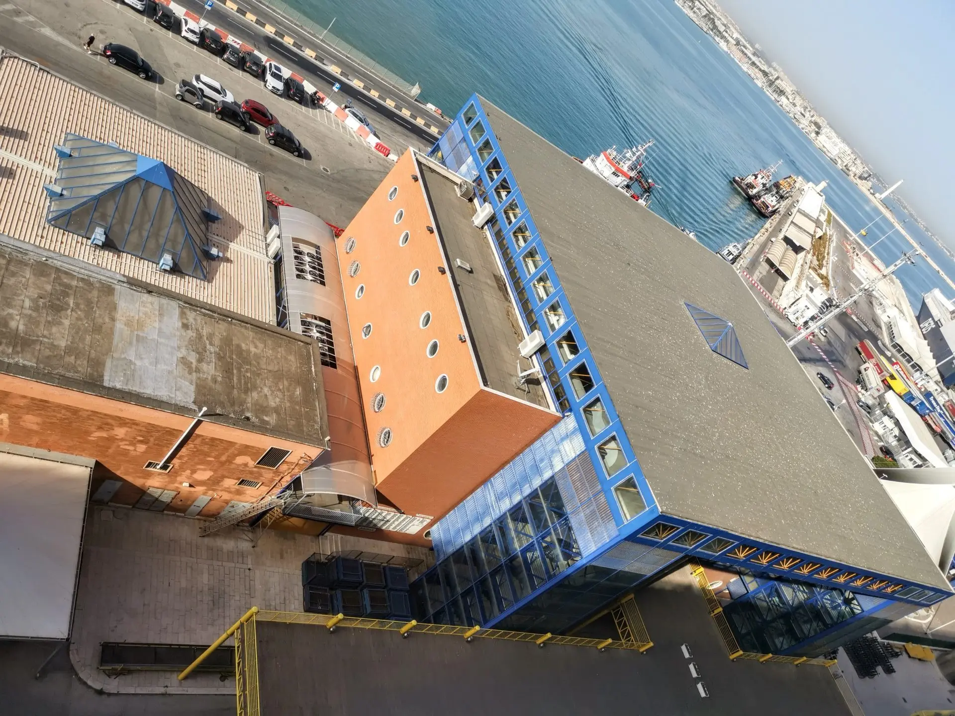 Hafenterminal Bari
