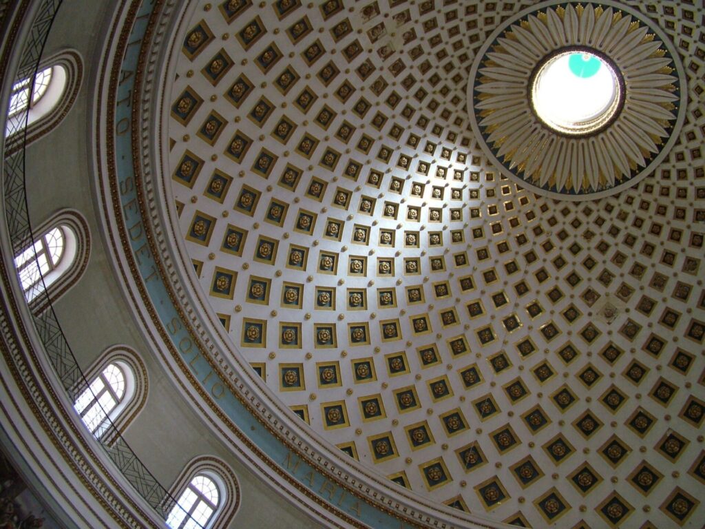 Kuppel der Rotunda of Mosta in Malta