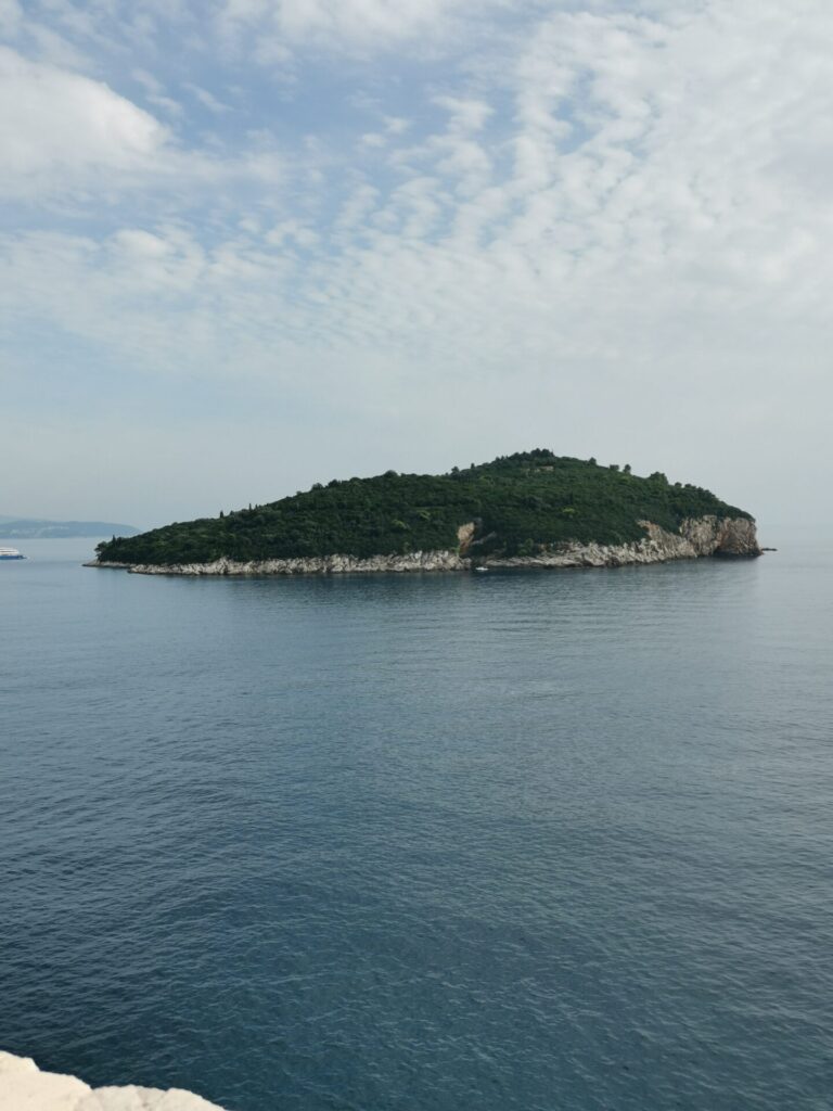 Blick auf die Insel Lokrum in Dubrovnik