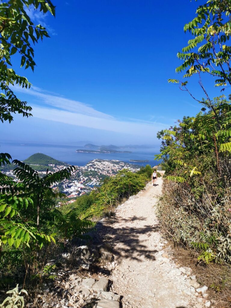 Wanderweg auf dem Berg Srd in Dubrovnik