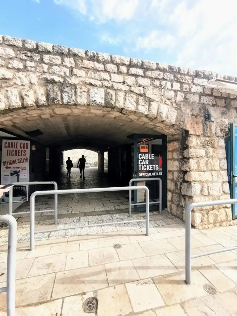 Zugang zur Talstation der Seilbahn in Dubrovnik