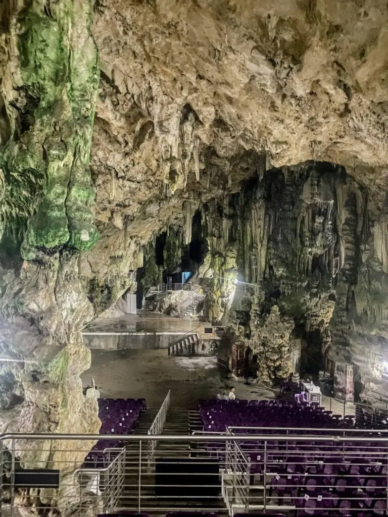 Saint Michael's Höhle - St. Michael’s Cave in Gibraltar