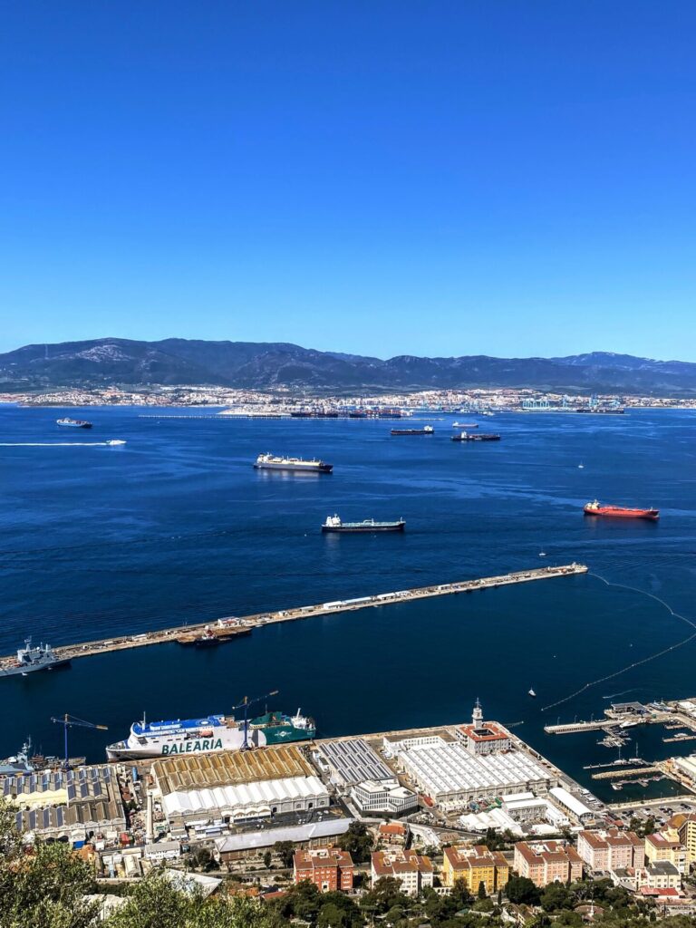 Blick auf den Hafen von Gibraltar