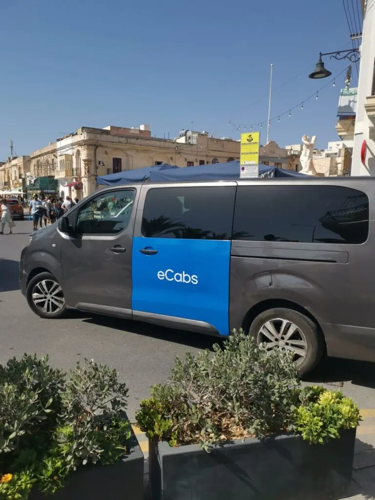 Malta Valletta Meer Hafen Bucht Zentrum Altstadt Flughafen View Meer Taxipreise e Cabs