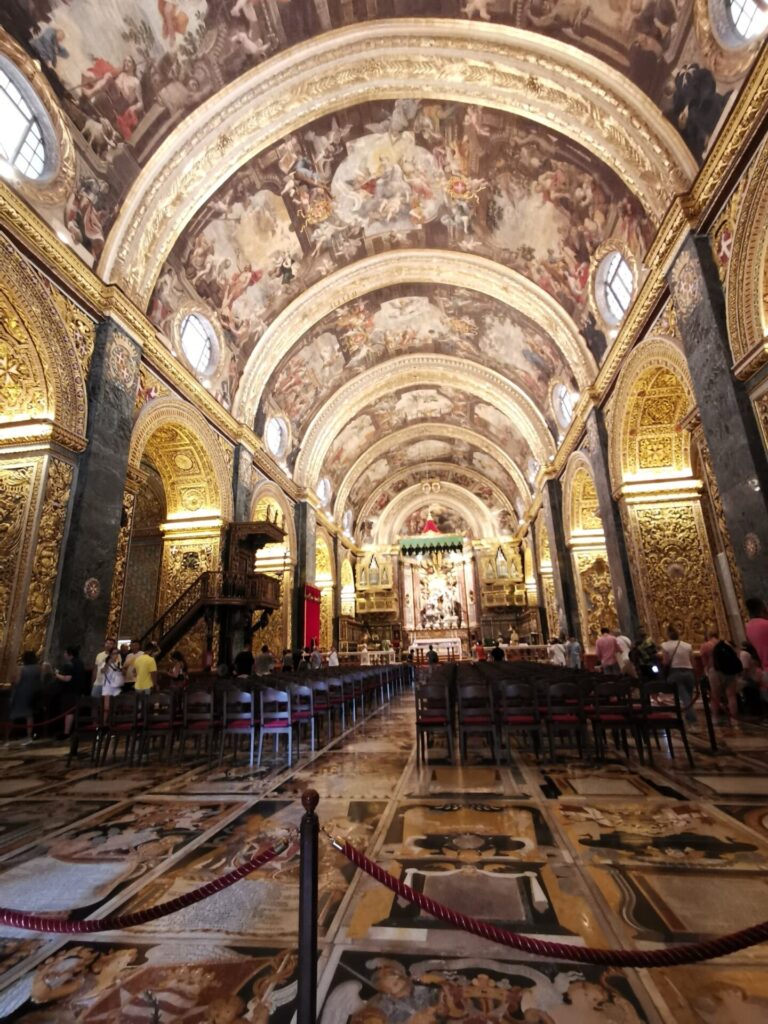 Malta Valletta Meer Hafen Bucht Zentrum Altstadt Gassen Bunt Steil Historisch View St. John's Co-Cathedral