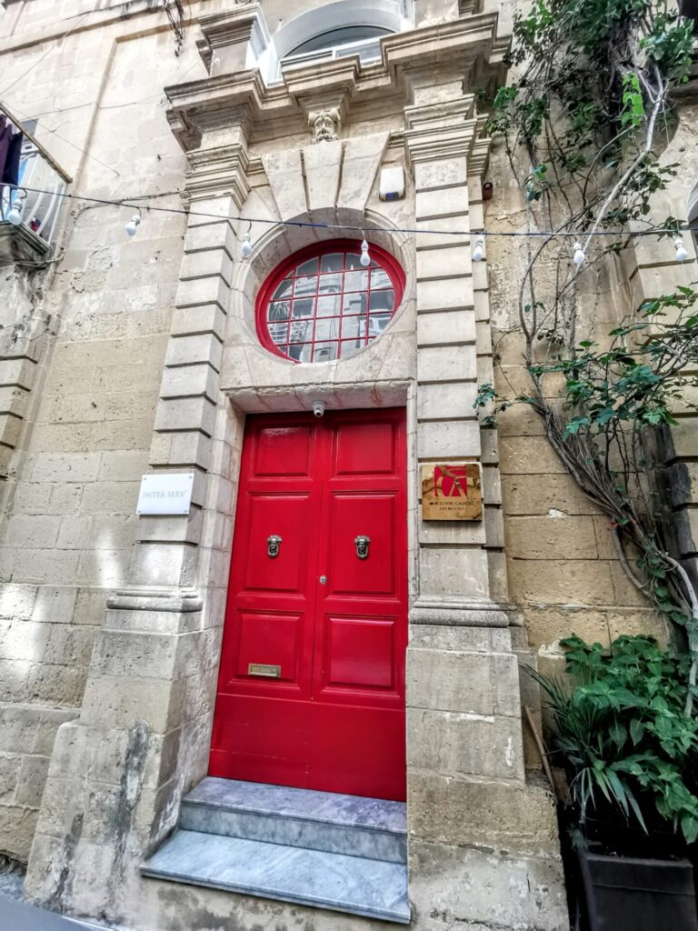 Rote Tür in der Altstadt Valletta 