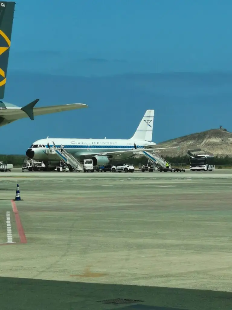 Flugzeug am Flughafen Gran Canaria