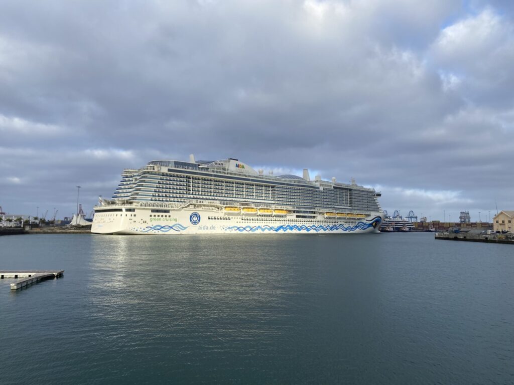 Kreuzfahrtschiff in Gran Canaria