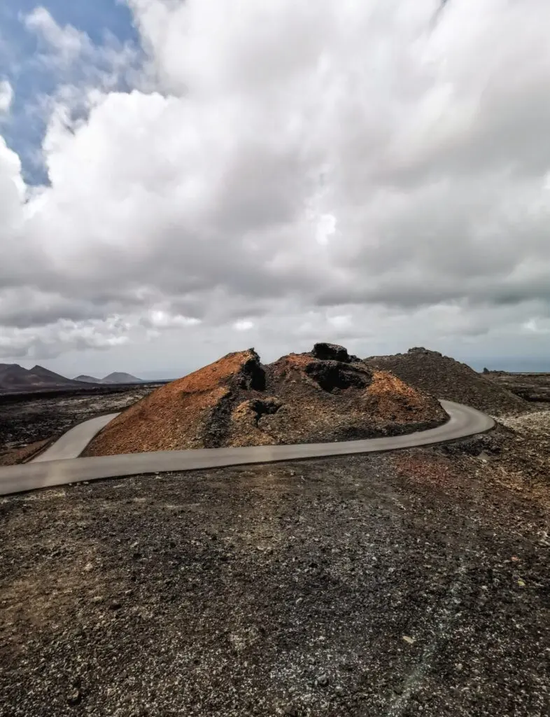 Landschaft im Naturpark Timanfaya in Lanzarote