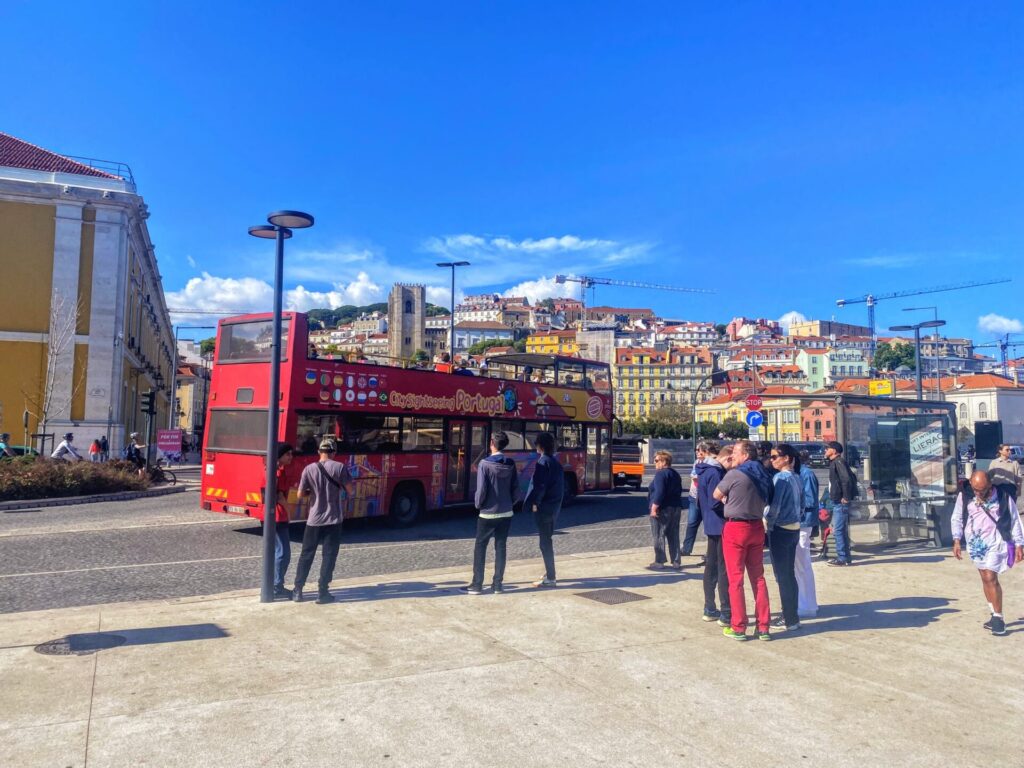 Sightseeing-Bus in Lissabon