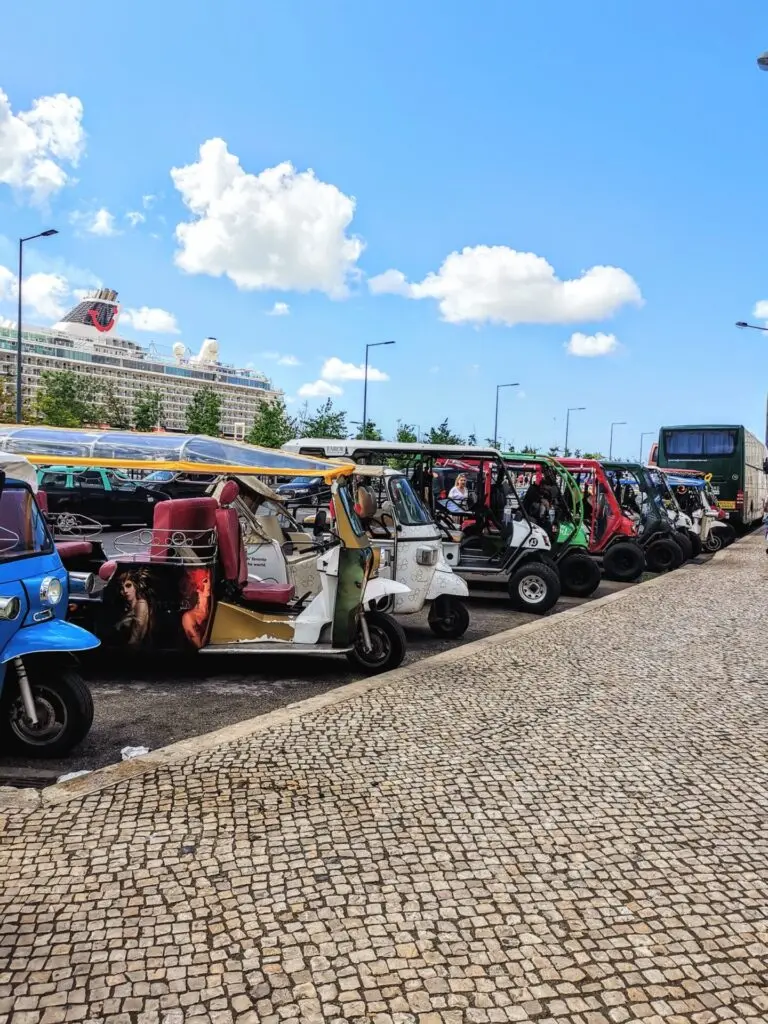 Tuk Tuks in Lissabon