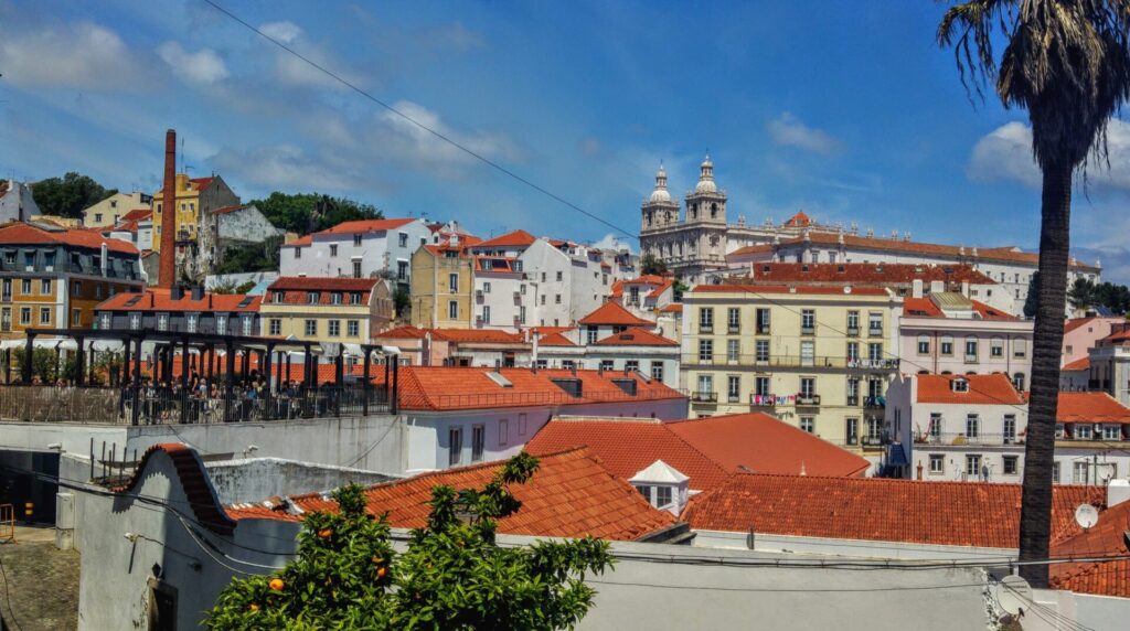 Blick auf Lissabon von Miradouro