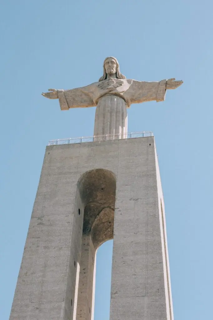 Cristo Rei Statue in Lissabon